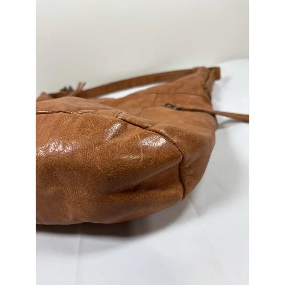 Frye & Co. Jolie Washed Leather Hobo Bag Boho Retro Cottagecore Prairie Country